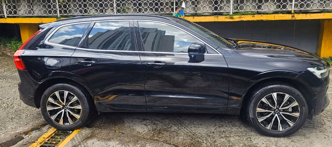 VOLVO XC60 B5 2024 (22.500 KM) GARANTÍA VIGENTE