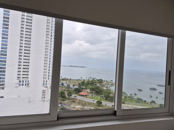 APARTAMENTO A 1 CUADRA DE CINTA COSTERA - Imagen 11