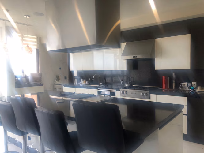 SANTA MARIA GOLF & COUNTRY CLUB - 700 M² - 5 Recámaras - Linea Blanca