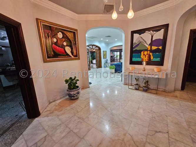 Casa de Una Planta en Altos de Golf Panama con Piscina 27EPP1235 - Imagen 16