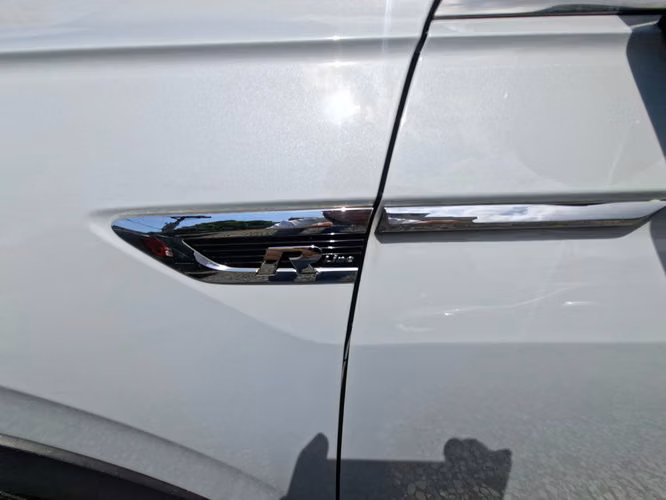 Volkswagen Tiguan 2019 - Imagen 12