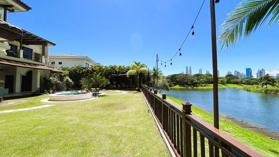 Casa en Venta en Santa Maria Golf & Country Club Panama 23EPP4194 - Imagen 2
