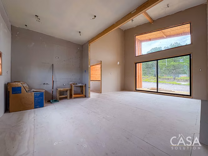Casa de 3 Habitaciones con Energía Solar en Construcción en Agrorismo, Volcán | Pozo Privado