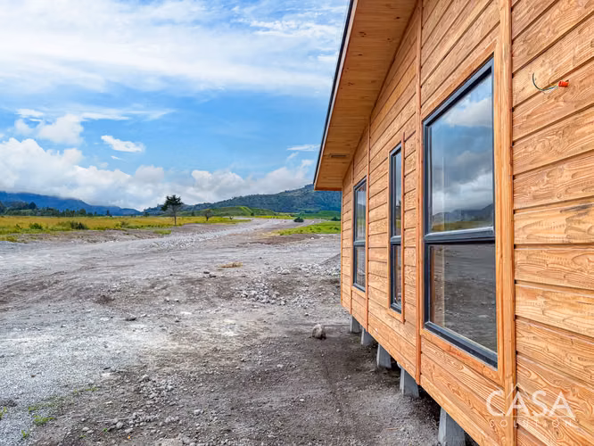 Casa de 3 Habitaciones con Energía Solar en Construcción en Agrorismo, Volcán | Pozo Privado