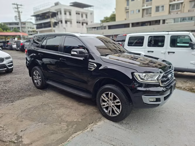 Ford Everest 2019