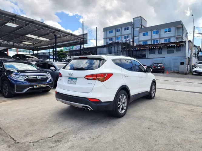 Hyundai Santa Fe 2015 - Imagen 4