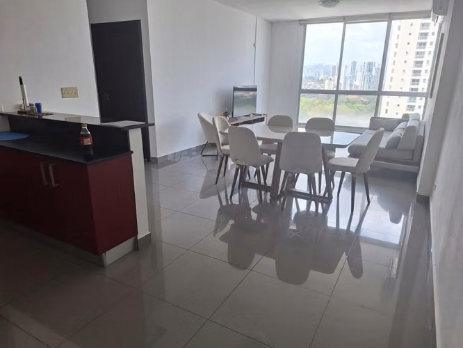 Se alquila apartamento en San Francisco (A partir del 1 de septiembre)