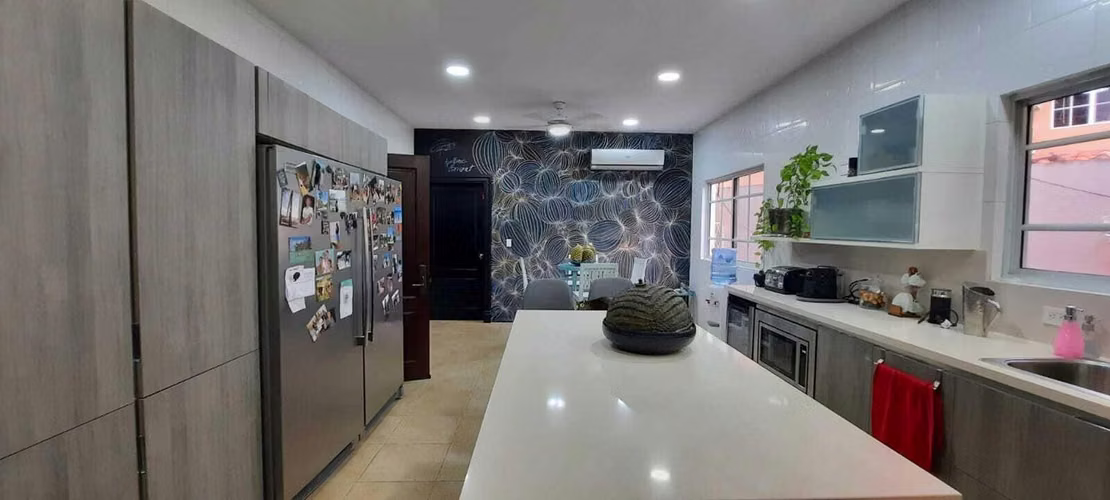 Casa con Piscina en Costa del Este 22-8044 - Imagen 5