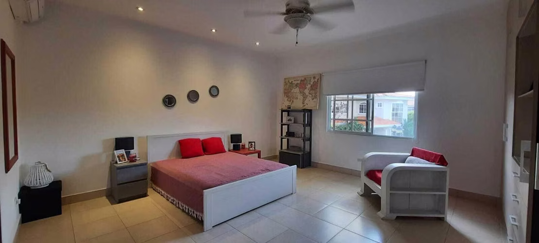Casa con Piscina en Costa del Este 22-8044 - Imagen 12