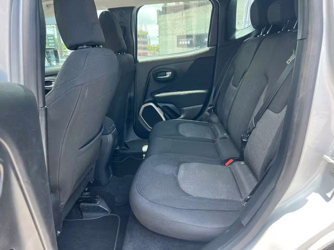 Jeep Renegade ACEPTAMOS TRADE IN - Imagen 8