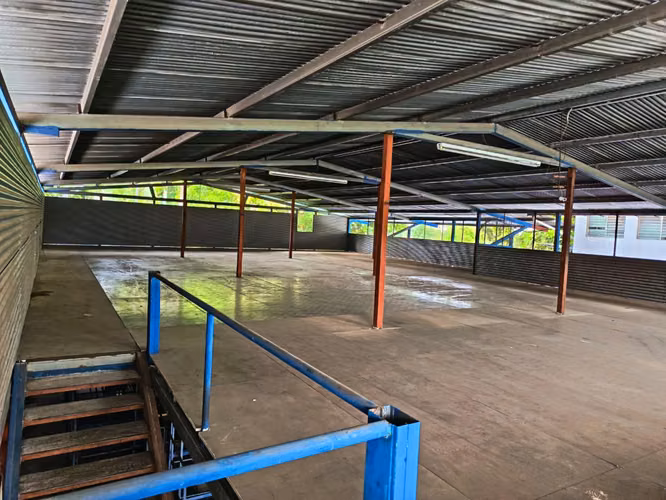 VENTA DE GALERA EN PUEBLO NUEVO (8)