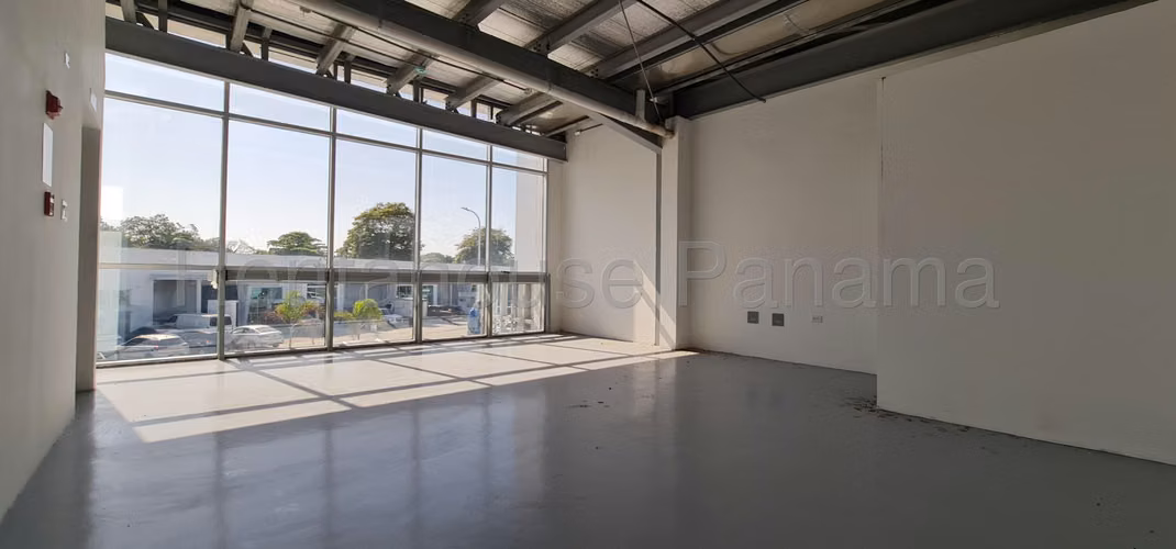 VENTA DE GALERA EN PARQUE LEFEVRE  - PANAMA VIEJO BC - Imagen 8