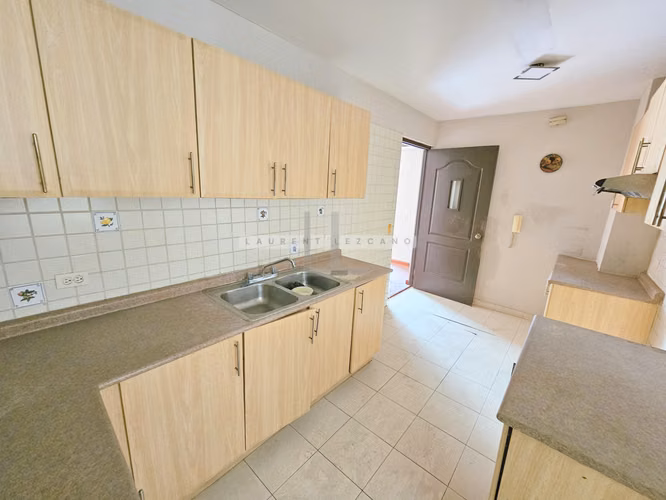 Venta de Apartamento en PH Brisas del Carmen. Haga una oferta - Imagen 9