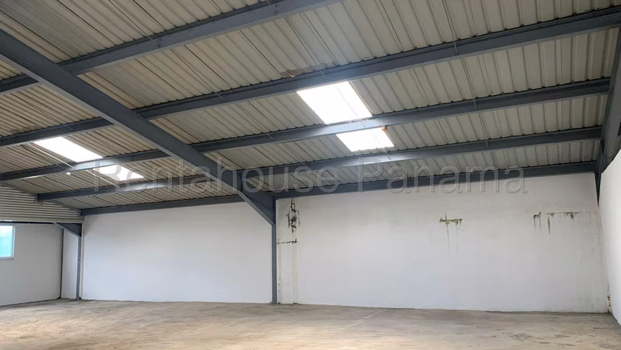 VENTA DE GALERA EN PACORA  - PARQUE IND. CANAIMA - Imagen 4