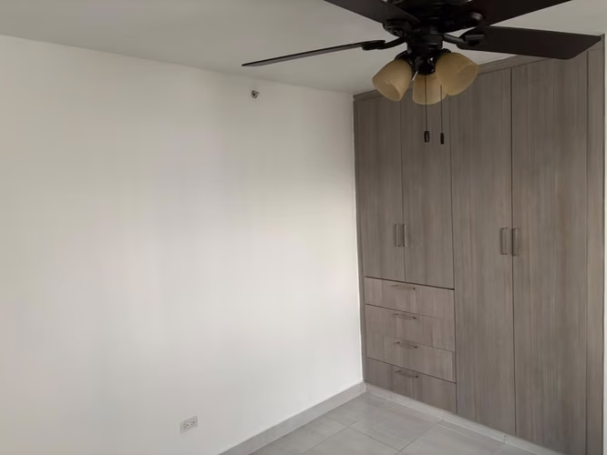 ALQUILER APARTAMENTO VIA ESPAÑA - Imagen 11