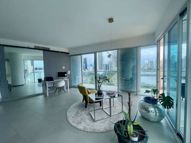 Apartamento de Lujo Frente al Mar | Avenida Balboa | 212 m² | $3,300
