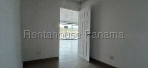 Local Comercial en Venta en Ancon 27jack1564