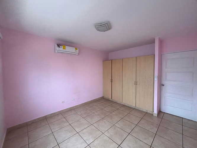 VENTA DE CASA EN PASEO DEL NORTE - Imagen 10