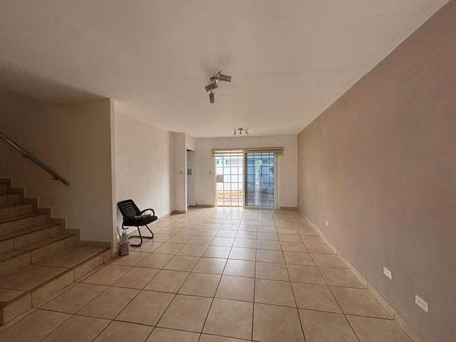 VENTA DE CASA EN PASEO DEL NORTE - Imagen 2