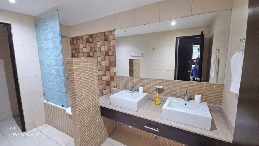 Alquiler de bello apartamento amoblado en Playa Blanca Beach Resort - Imagen 4