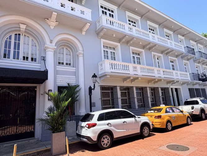 Casco Viejo | 2 recámaras, elevador y estacionamiento
