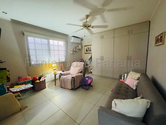 Venta Casa Chanis - YD