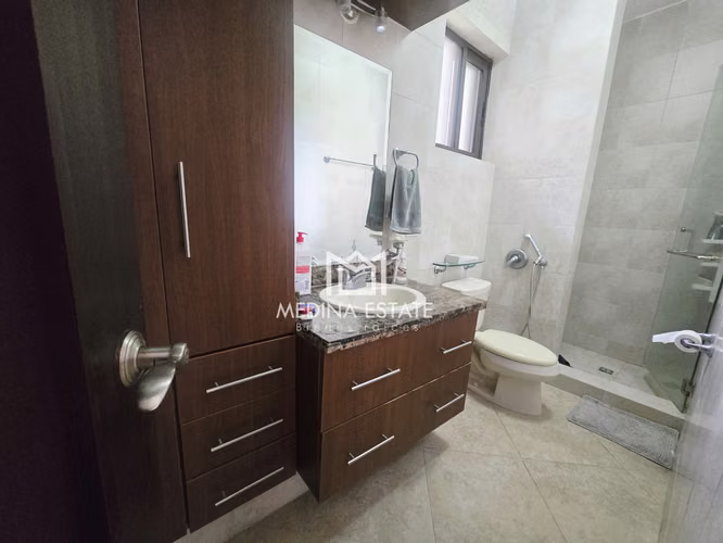 Alquiler Garden Apartamento en Embassy Club, Clayton, con 3 habitaciones y balcón. - Imagen 10