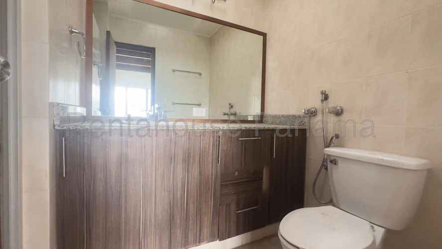 Venta Casa La Alameda - YD