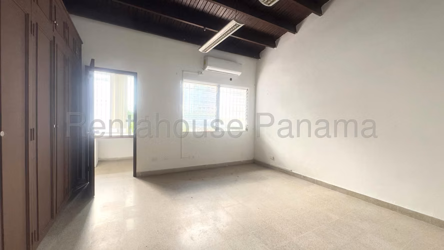 Venta Casa La Alameda - YD