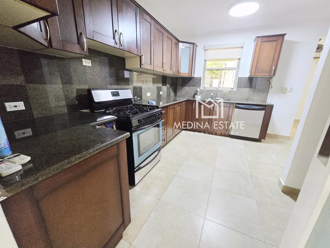 ALQUILER – EXCLUSIVA CASA CON PISCINA  EMBASSY GARDENS 3 HABITACIONES, CLAYTON - Imagen 8