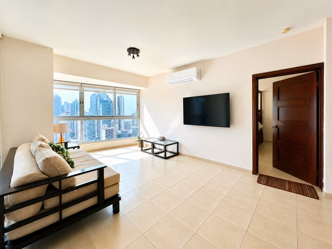Grand Bay |Piso Alto con Espectaculares Vistas al Mar y la ciudad ID 26951 - Imagen 3