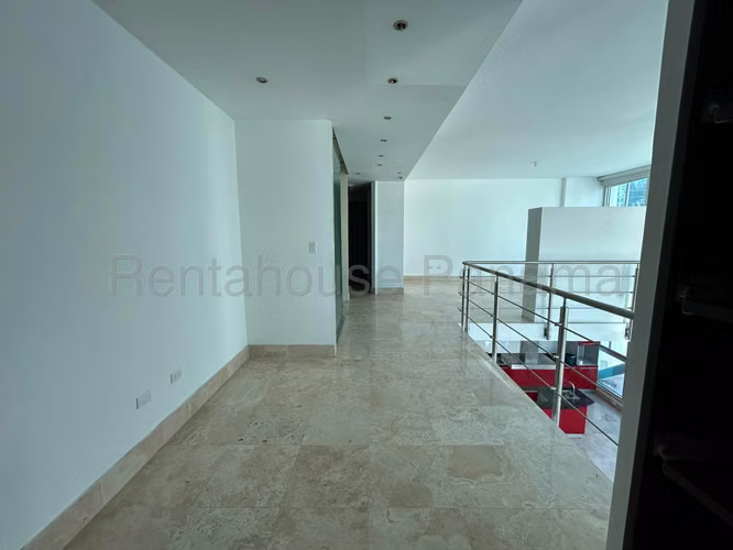 VIVA YA! EN PUNTA PACIFICA VENTA PH LOFT FOUR ESM. SOLO CLIENTE DIRECTO. - Imagen 12