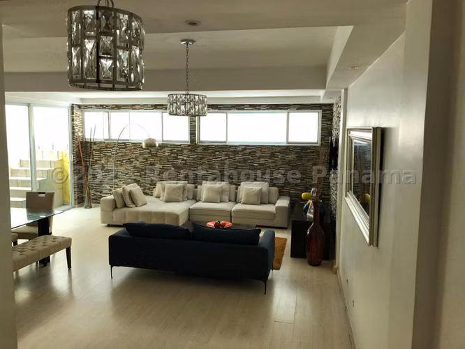 Venta de Casa en Altos de Panama KC