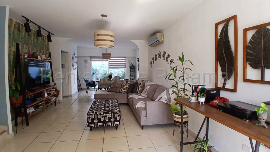Venta de Casa en Brisas Del Golf Augusta KC