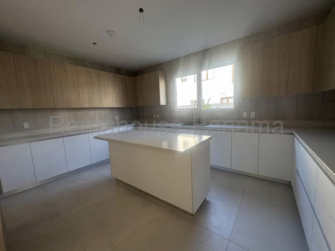 Venta de Casa en Santa Maria The Woods Solo Cliente Directo MC - Imagen 9