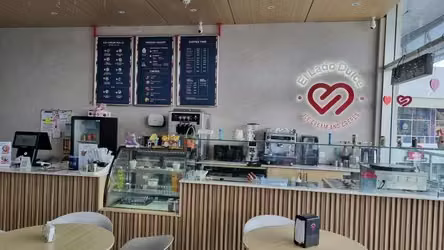 Negocio en Venta Cafetería/Heladería/Postres Full equipada – Operativa en 26.000$ VL