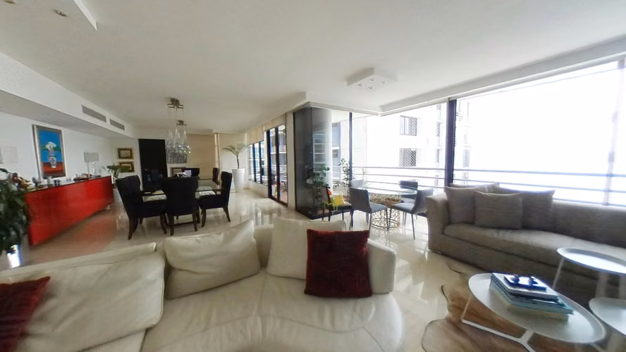 Venta de Apartamento en Avenida Balboa Ph Los Delfines NS