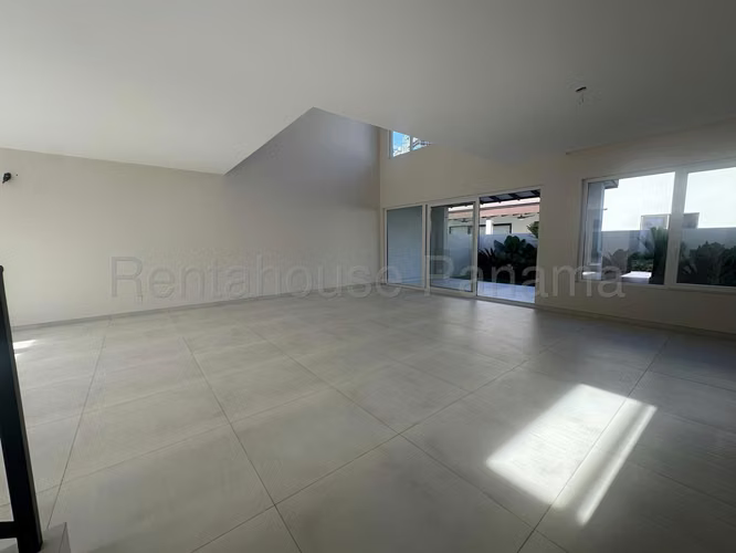 RR VENTA DE CASA EN SANTA MARIA THE WOODS - Imagen 7