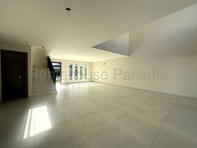 Venta de Casa en Santa Maria MPM27-1618