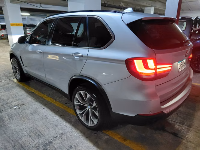 AUTO BMW X5 2018 - Imagen 5