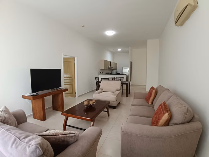 ALQUILER APARTAMENTO AVENIDA BALBOA - VISTA AL MAR - Imagen 4
