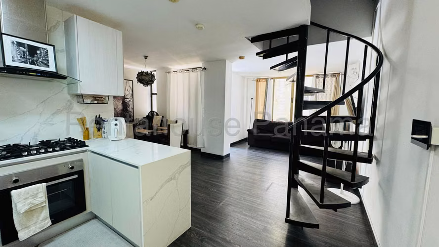 Apartamento en Venta en 12 de Octubre. PH TORRE DEL REY. 27LDC1609