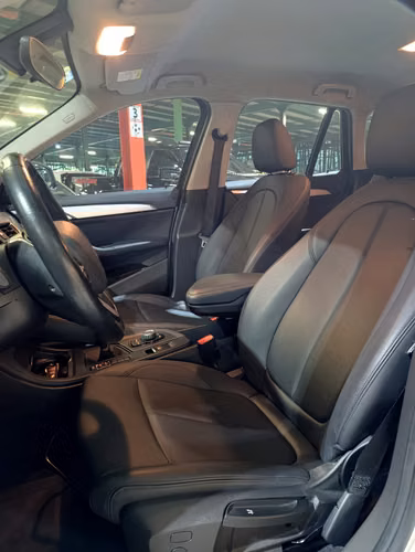 BMW X1 2.0i 2019 - Imagen 7