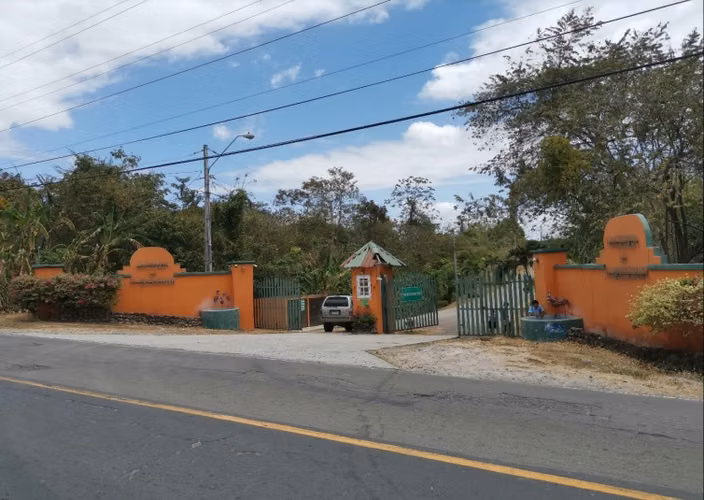 Terreno en Hacienda La Florenciana. 1369mts $35,000.00
