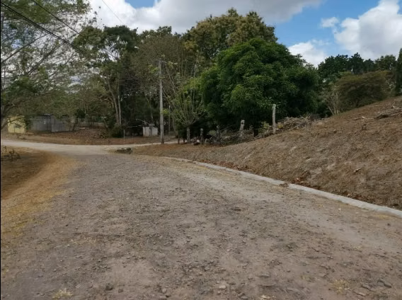 Terreno en Hacienda La Florenciana. 1369mts $35,000.00 - Imagen 2