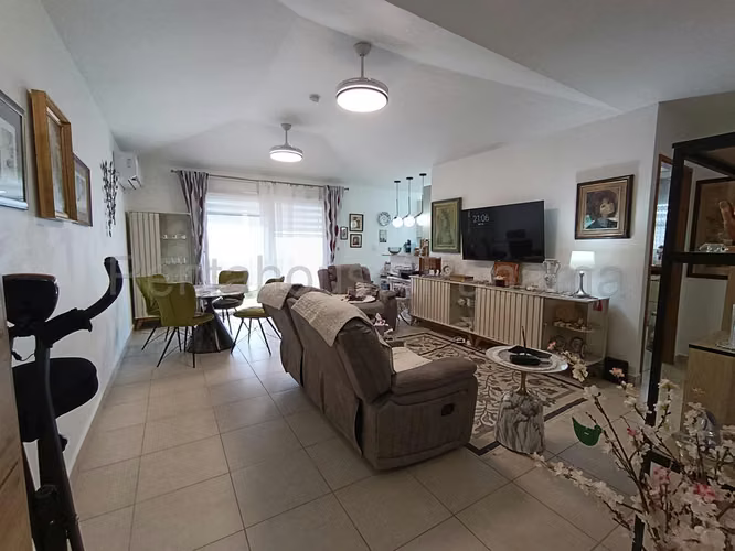 Vendo Casa en Vista Alegre OF27-1603