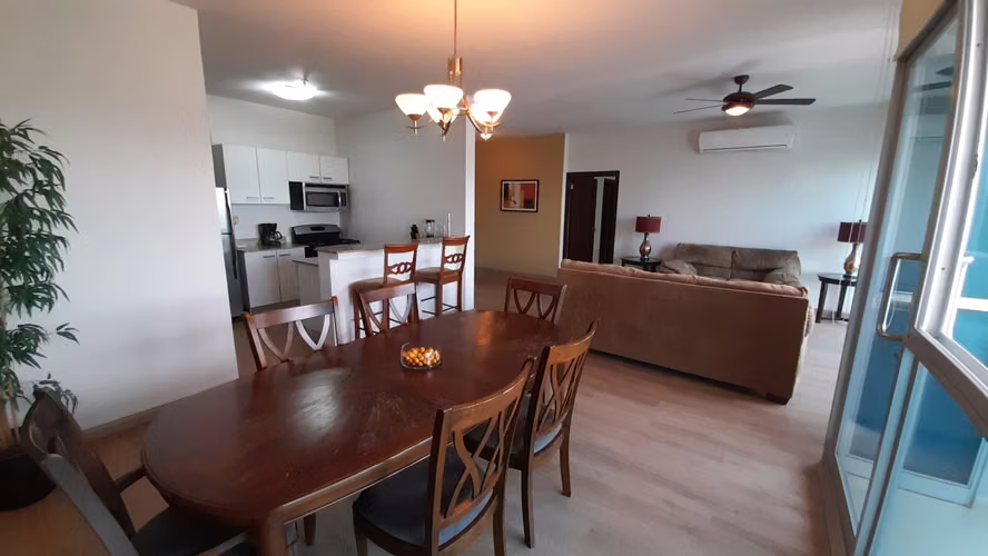 Grandbay. 100mts 1r 1.5b amoblado v/parcial al mar $220,000.00neg - Imagen 2