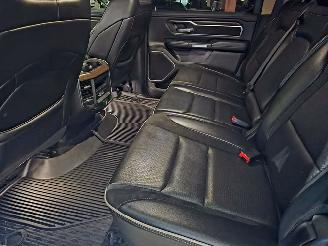 Dodge Ram 1500 Laramie 2021 - Imagen 10
