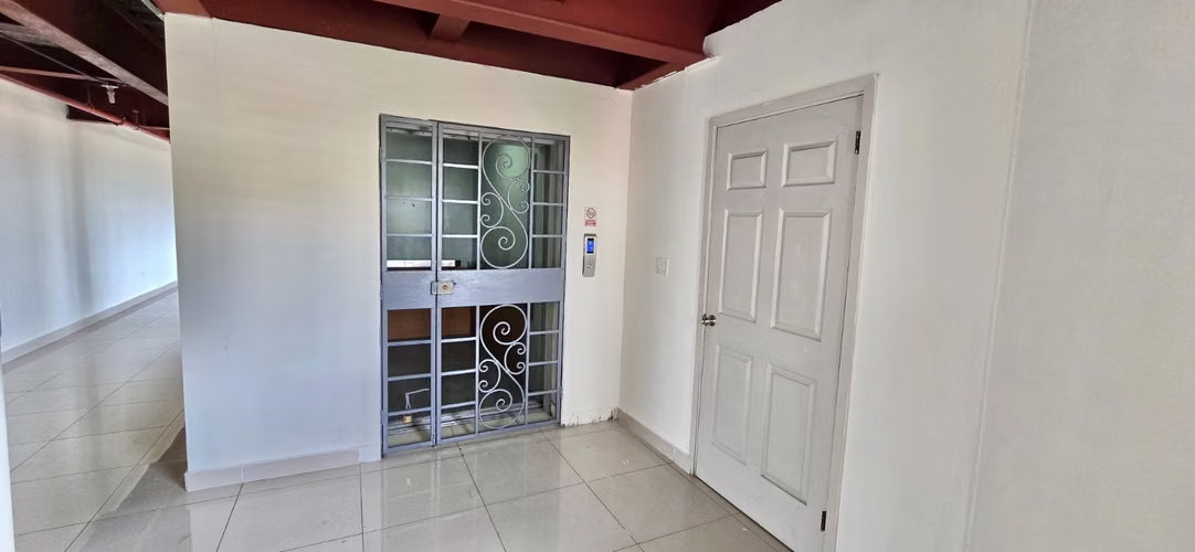  LOCAL COMERCIAL EN EL INGENIO 