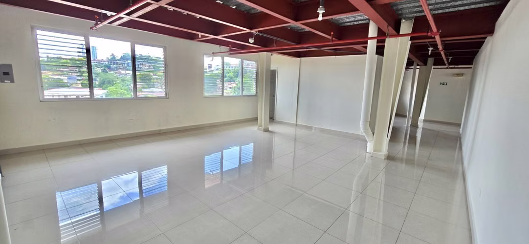  LOCAL COMERCIAL EN EL INGENIO 